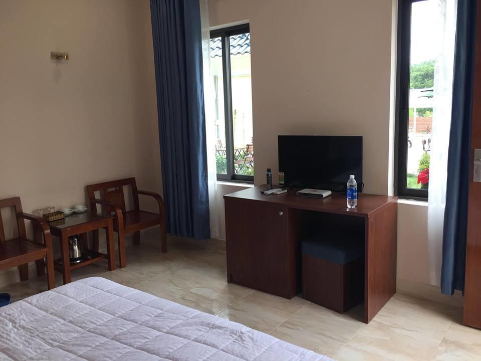 Alo Ha Binh Tien Hotel Thon Binh Hung Exterior foto